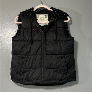 Old Navy vintage black puffer vest jacket